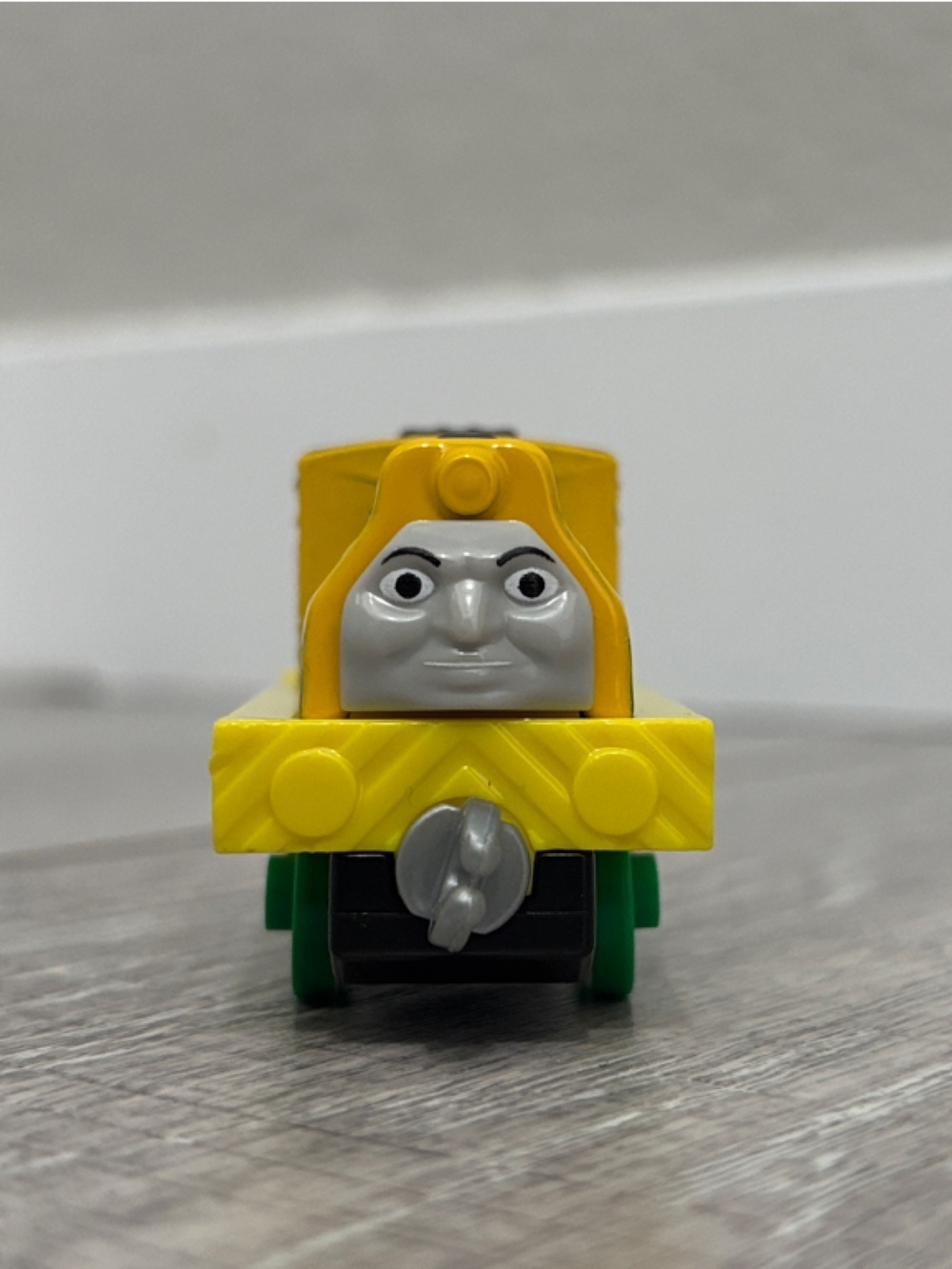 Racing Raul - Thomas & Friends - Picture 3 of 8